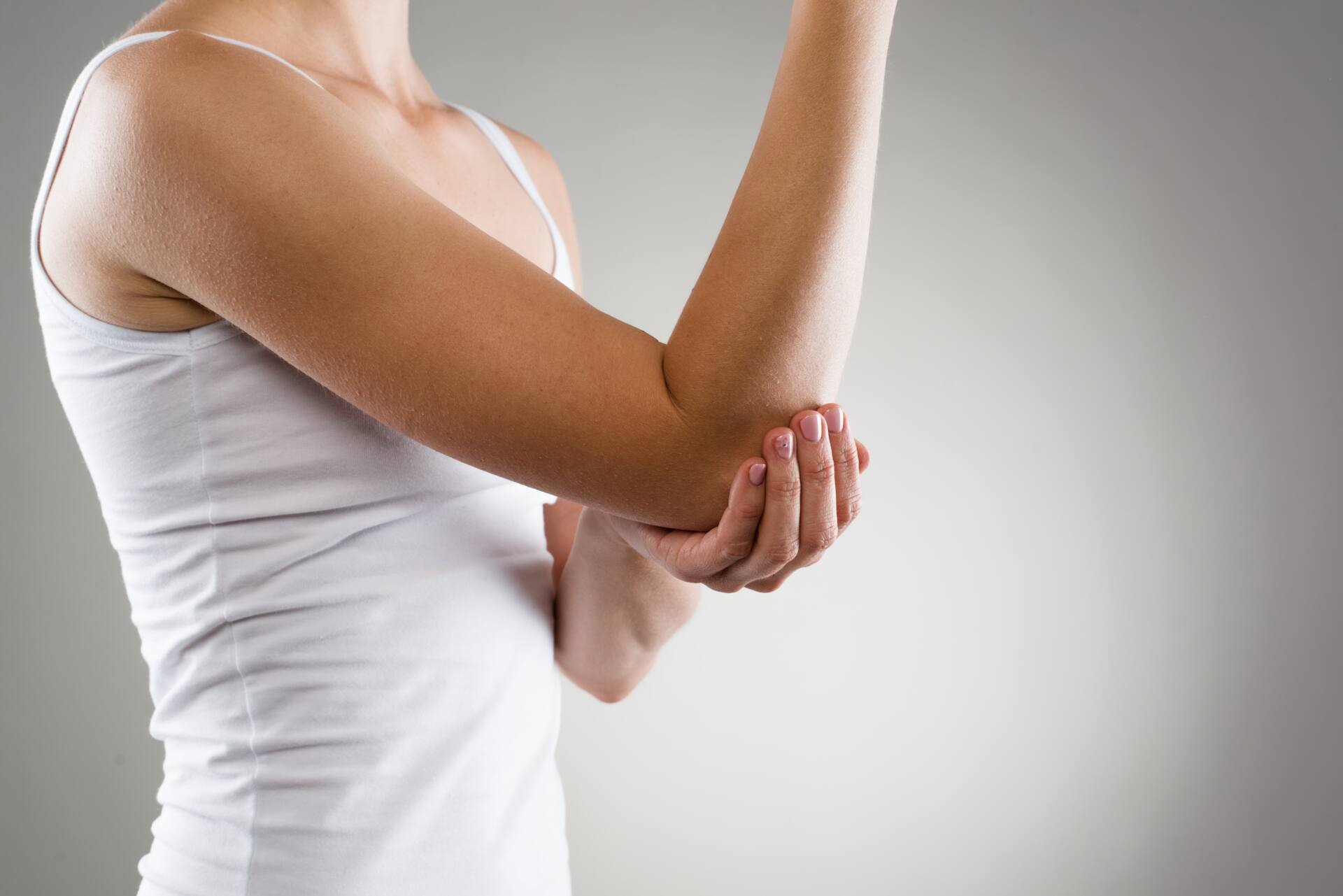 カイロプラクティック　症状　肘の痛み