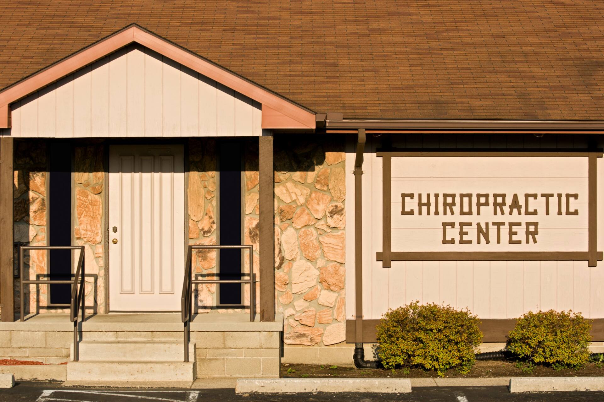 腰 が 痛い の は